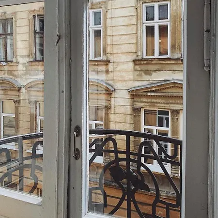 Loft 아파트호텔 3*